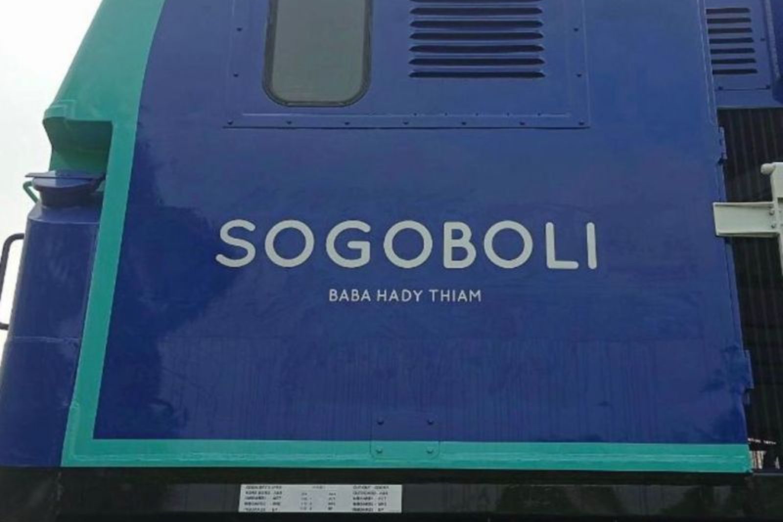 Projet Simandou : une locomotive baptisée au nom de Baba Hady Thiam